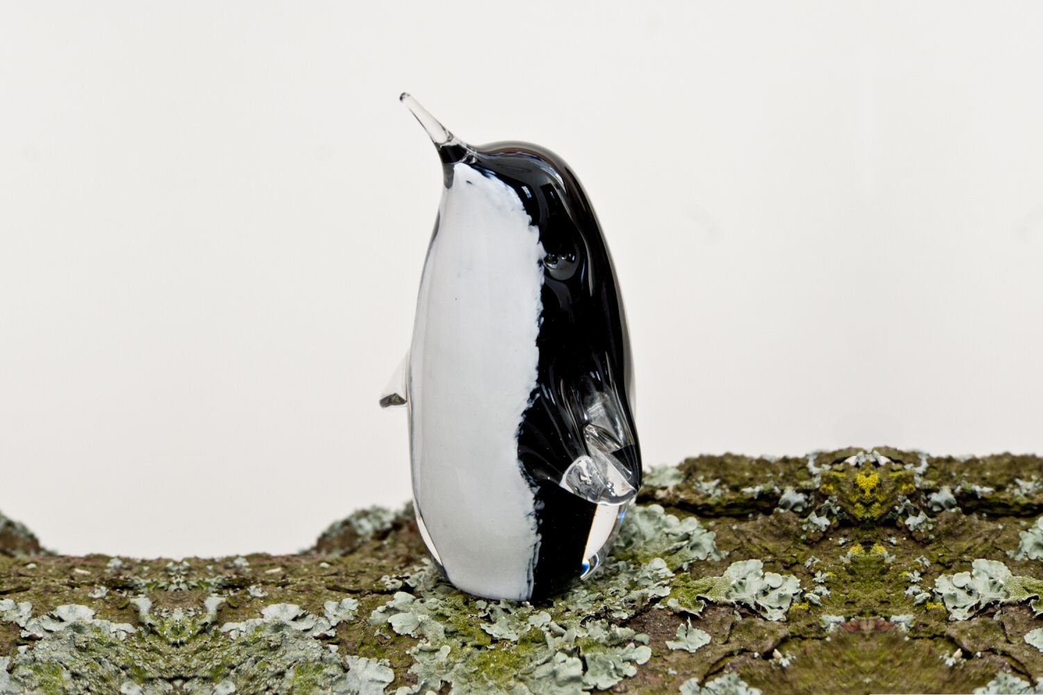 Memorial Glass Penguin